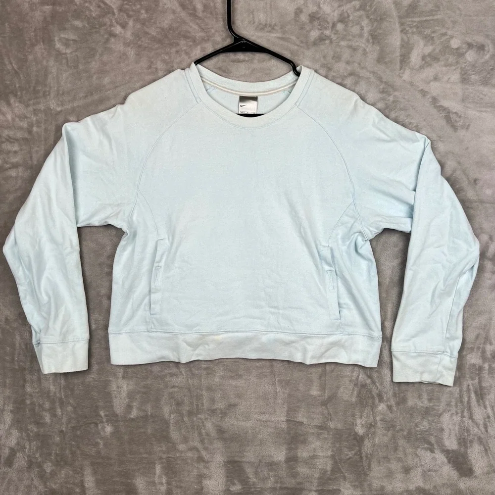 Nike‎ Light Blue Long Sleeve Crewneck Sweatshirt Pullover Top 2000s M(8-10)